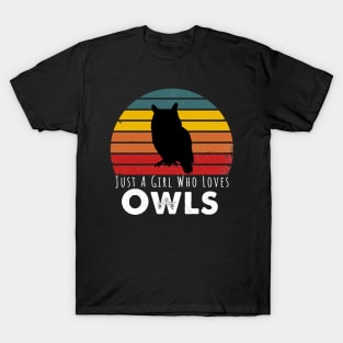 Just A Girl Who Loves Owls T-Shirt